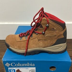 NWOT Columbia Newton Ridge Plus Waterproof Amped